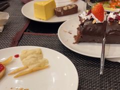 -怡豪大饭店·银顶旋转餐厅