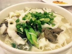 -YI PIN JU 一品居中餐厅 中国超市