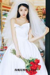 -玫瑰星座婚纱摄影轻奢定制(双井店)