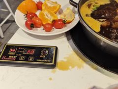 -运气牛自助酱大骨火锅(南京东路店)