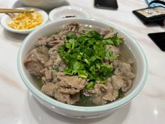 -犇逸·乐山跷脚牛肉·四川现炒(览海店)