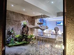 -艳阳天民俗村(公园路店)