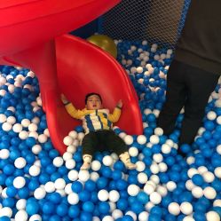 -爱婴室(上海浦建路店)