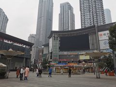 -日月光中心广场