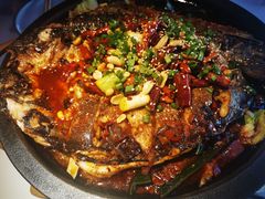 -鸣记脆皮烤鱼·海鲜烤鱼(三八广场店)