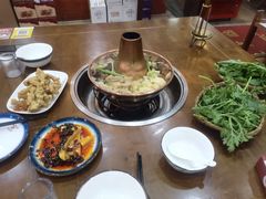 -岳记兴隆·青城腊排铜火锅(融创店)