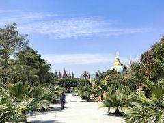 -一寨两国风景区