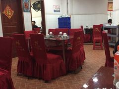 大堂-佘记全家福芋儿鸡(向阳街总店)