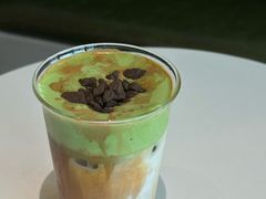 -luutosa  cafe & tea 鹿兔山