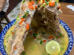 夜市网红火山排骨-曼谷食堂·泰国家庭料理(丹桂路店)