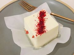草莓小姐-LAB COFFEE来杯咖啡(浦仓路店)