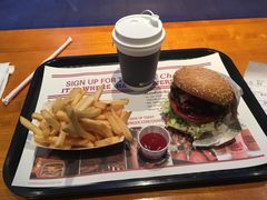 -The Habit Burger Grill 哈比特汉堡(复兴soho店)