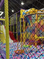 -蹦贝运动中心·蹦床·攀岩·闯关(龙岗店)