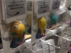 -名创优品(北京新中关购物中心地铁层店)