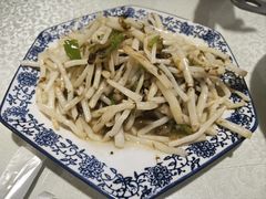 芦苇根炒肉丝-呼吸森林·生态农庄农家乐私房菜