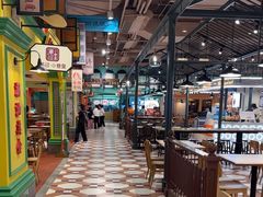 -大食代美食广场(上海中心店)