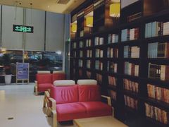 -喜鹊愉家酒店(郑州曼哈顿博览中心地铁站店)