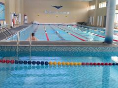 -鲸灵公元游泳中心