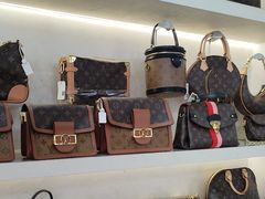 -六六奢品·vintage中古·回收二手奢侈品包包手表首饰(环球港店)