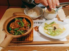 -老乡鸡(上海白玉兰广场店)
