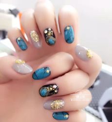 -睫乐园•睫公馆•美睫美甲沙龙
