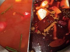 -湊湊火锅·茶憩(杭州湖滨银泰in77店)