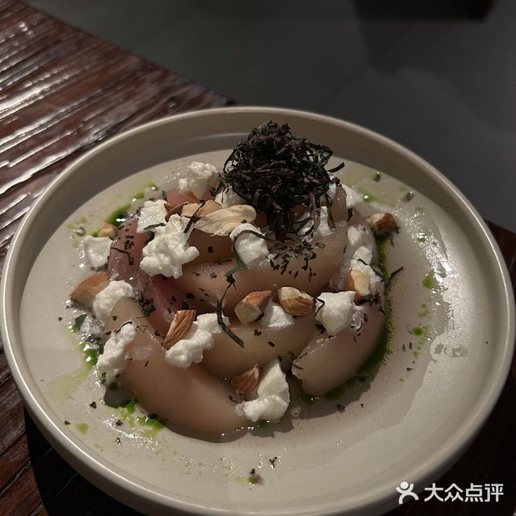 终于吃到野果的鲜荔枝凤梨冰了！！