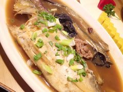 带把茄子烧鲈鱼-吕氏疙瘩汤·海鲜新鲁菜(凯德mall新都心店)