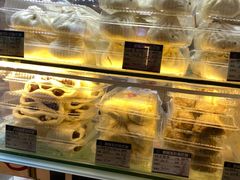 -白玉兰食品甜凤店(合生汇店)