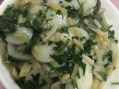 荠菜肉丝冬笋炒年糕-蘭心餐厅(进贤路店)
