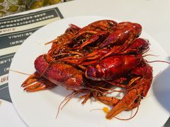 -金马门国际美食百汇(珞喻路店)