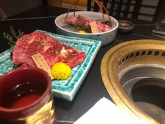 -山川小町·极番烧肉(新地假日广场店)