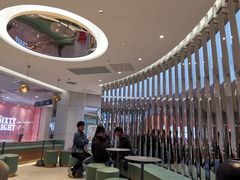 -奈雪的茶(亨特国际广场店)