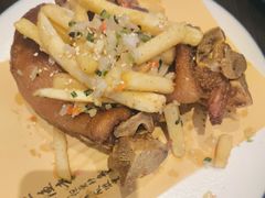 -川流不息·地道川菜·小龙虾(松东路店)