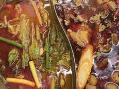 -黔哆哆地摊酸汤火锅(清湖店)