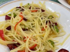 -鹤乡东北菜(崮山路店)