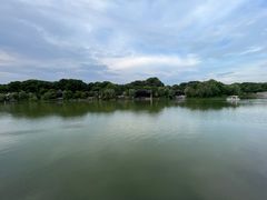 -八大山人梅湖景区