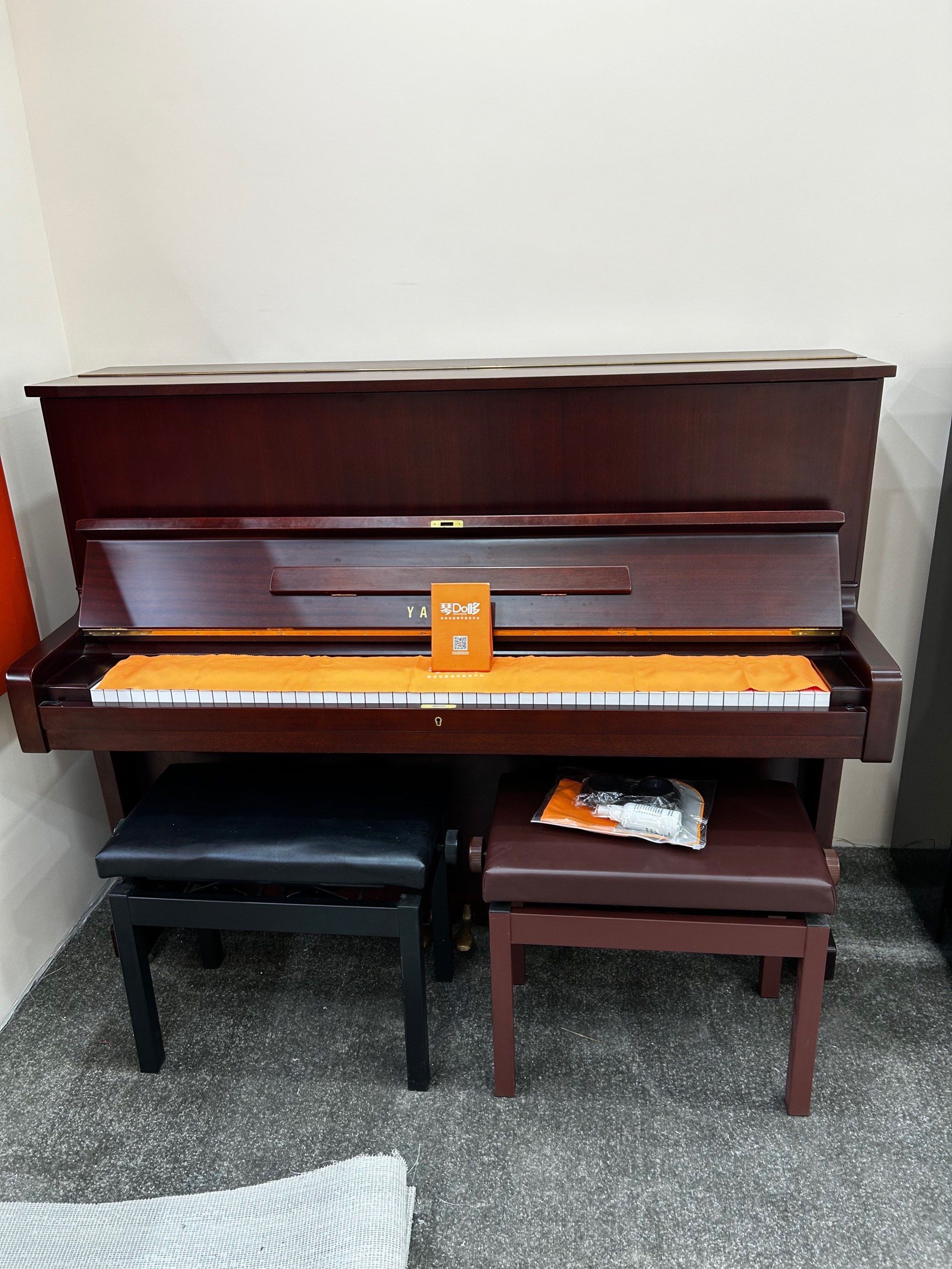 雅马哈木纹钢琴w系列介绍