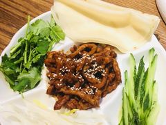 -关东小磨东北菜(上海长风大悦城店)