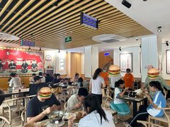 大堂-闫家驴肉老店(华电一校店)