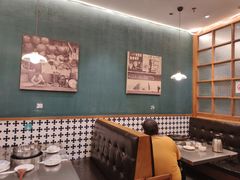 -胡须佬鸡煲四季火锅店(石厦西村直营店)