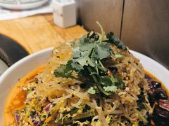 -山河屯铁锅炖(哈西站店)