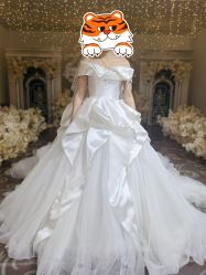 点击看大图 -伯瓷皇后婚纱艺术空间