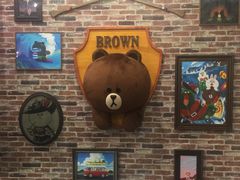 -LINE FRIENDS Garosu-gil Flagship Store