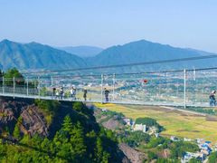 -玻璃桥景区石牛寨