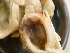 -黄阿姨锅贴大王(万航渡路店)