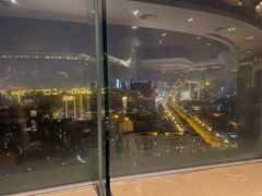 -荣誉国际酒店-云顶旋转餐厅