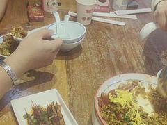 -怪噜范·老贵阳街头名小吃(鸿通城店)