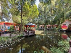 -二荆条·蜀鲜汇城市森林火锅