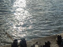 -多瑙河畔鞋履雕塑